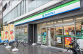 コンビニ　ファミリーマート 中野弥生町本郷通り店（コンビニ）まで100m
