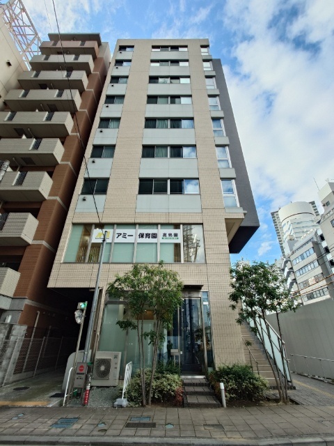 建物外観　オートロック完備