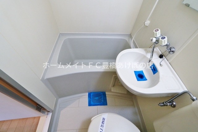 バス・シャワールーム　同型別部屋写真