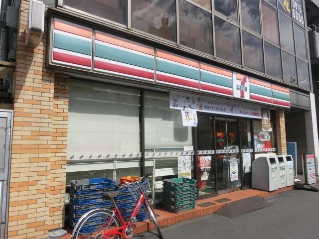 コンビニ　セブンイレブン（コンビニ）まで600m