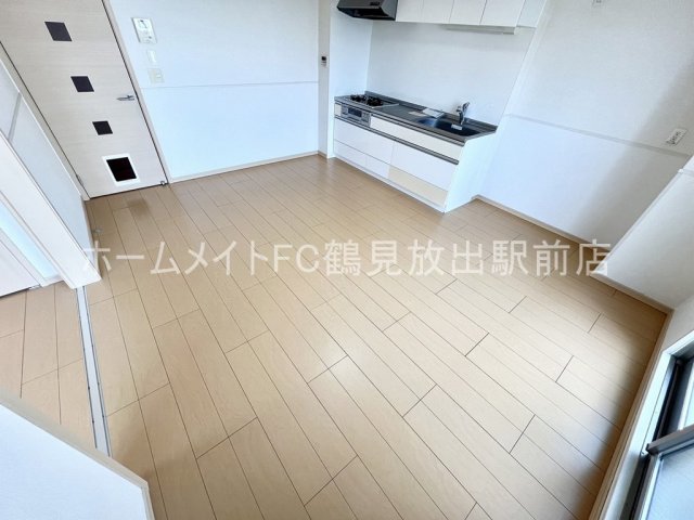 地下鉄長堀鶴見緑地線 鶴見緑地駅 徒歩13分 5階建 築15年の居間写真