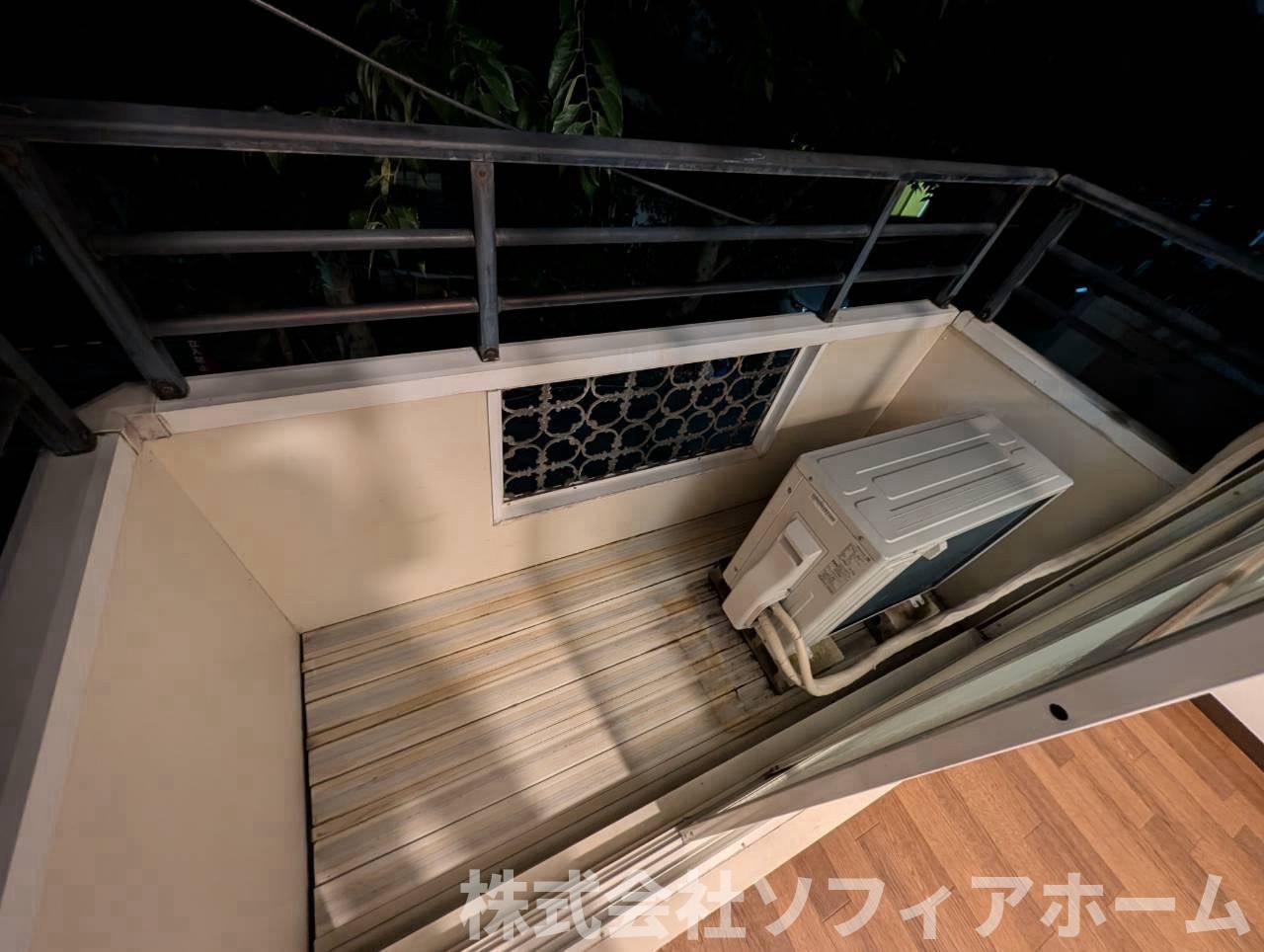 バルコニー　外からの目が気にならないバルコニーで洗濯物が干せます