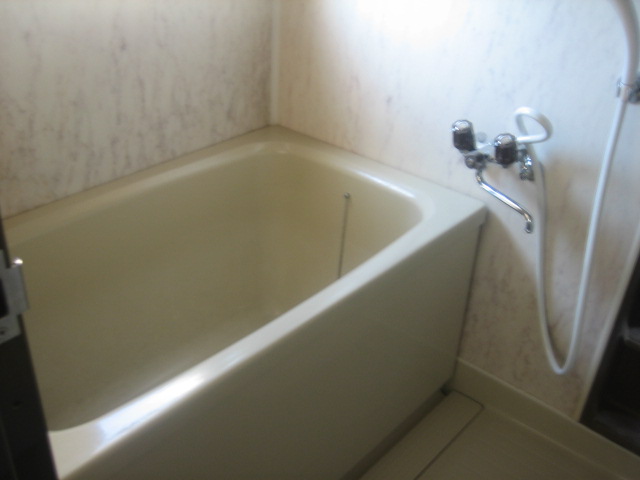 バス・シャワールーム　同タイプ写真参照