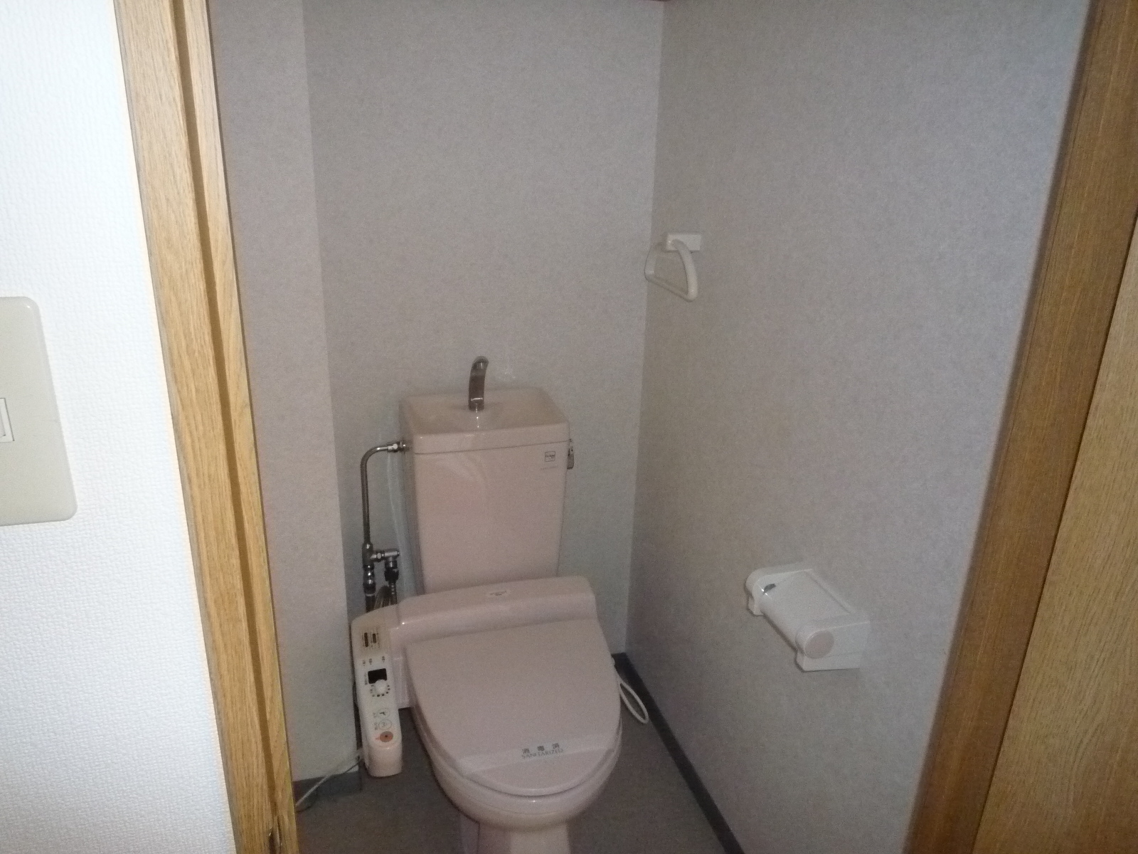 ＪＲ呉線 新広駅 徒歩7分 8階建 築23年のトイレ写真