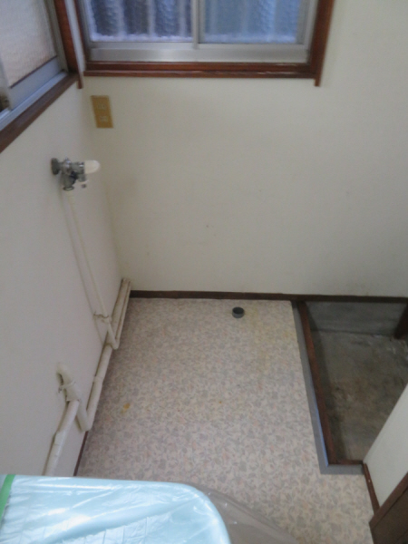 洗面設備　室内洗濯機置き場