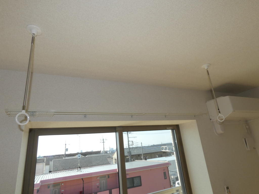 その他設備　室内物干し