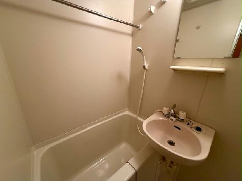 バス・シャワールーム　設備・仕様は号室により異なる為、現状を優先いたします。