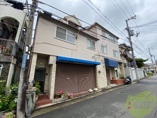 神戸市垂水区千代が丘のアパートの建物外観