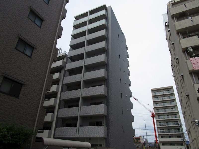 名古屋市北区志賀本通のマンションの建物外観