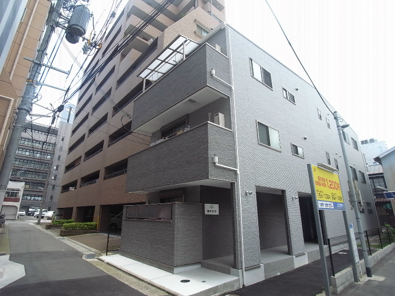 CoLaBo神戸駅前の建物外観