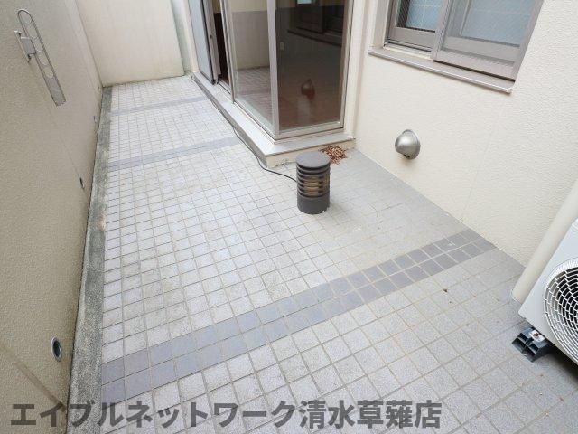 【静岡市清水区谷田のマンションのバルコニー】