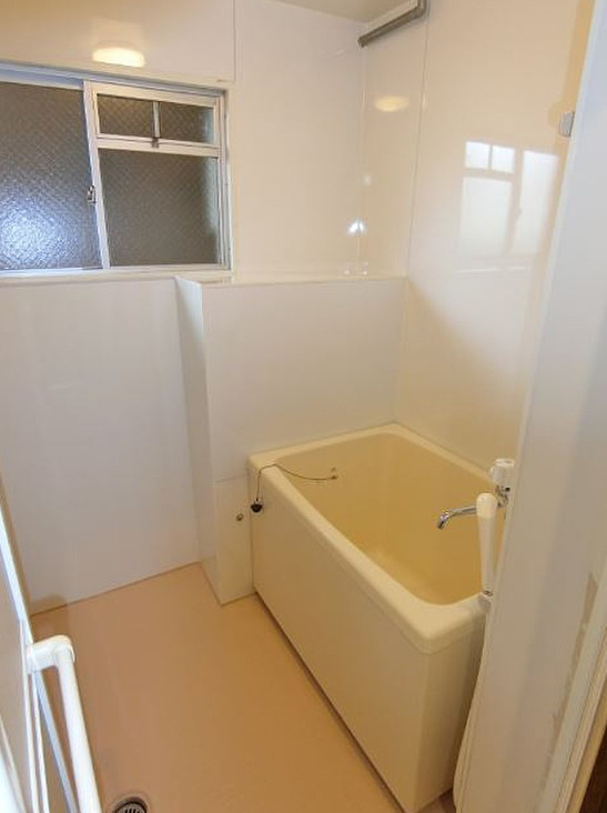 バス・シャワールーム　ゆったり過ごせるお風呂です