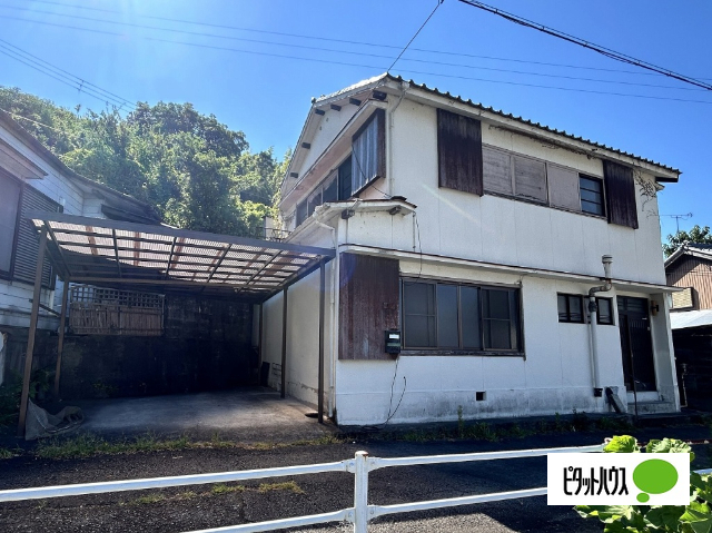 黒江戸建ての建物外観