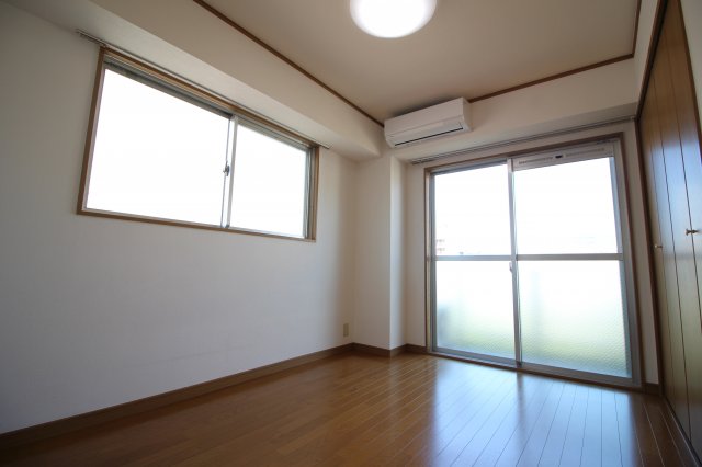 居室・リビング　使いやすい居間です　洋室6帖