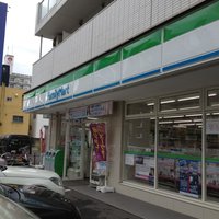 【札幌市中央区南七条西のマンションのコンビニ】