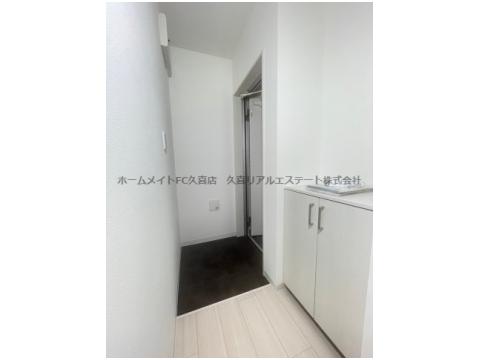 玄関　同建物別号室