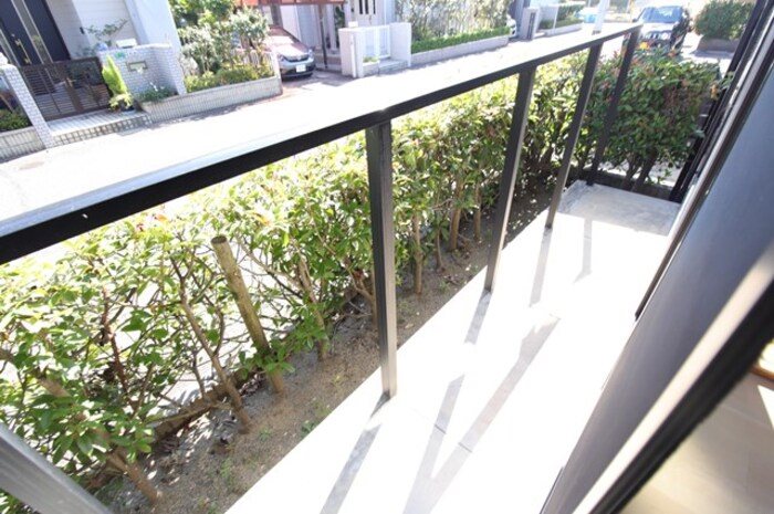 バルコニー　日当たり、風通し良好です。