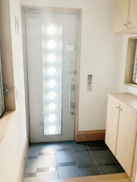 玄関　参考写真