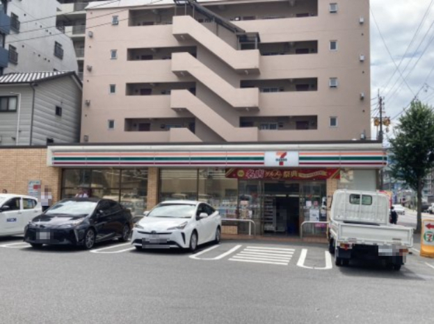 コンビニ　セブンイレブン名古屋正木二丁目店（コンビニ）まで376m