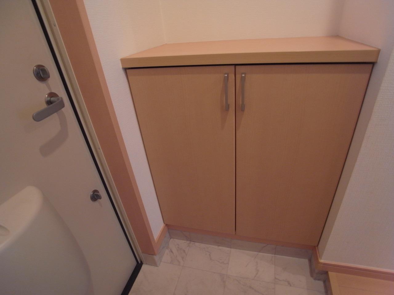 バス・シャワールーム　シューズボックス