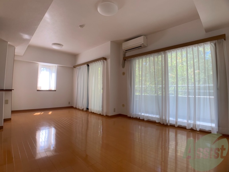 居室・リビング　広くてキレイなＬＤＫが広がっていて、充実した生活が送れそう。