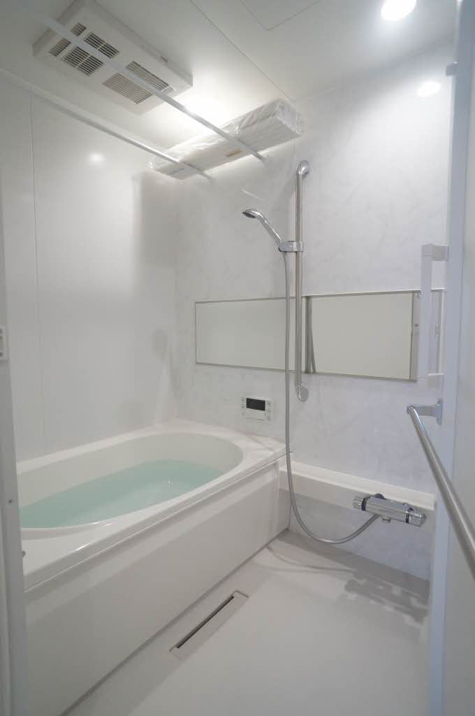 バス・シャワールーム　浴室