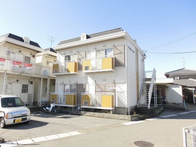 建物外観　シンプル性に際立つ外観。