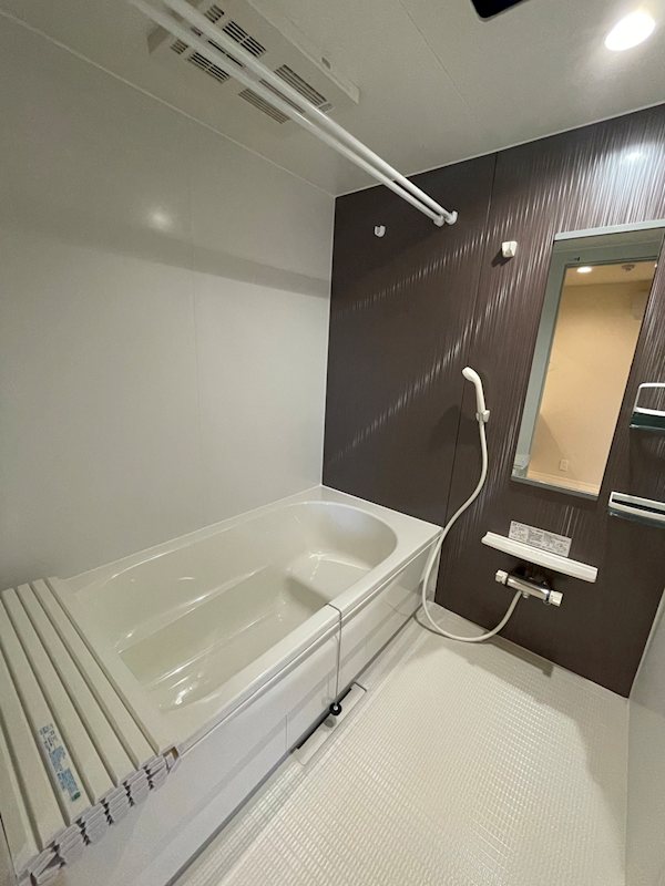 バス・シャワールーム　※同施工会社　別物件写真参照※
