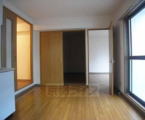 居室・リビング　全室フローリングの２ＤＫです