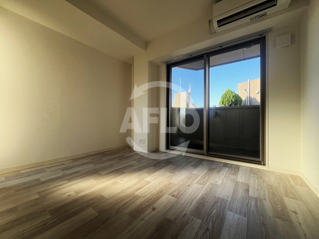 居室・リビング　みおつくし京橋　洋室