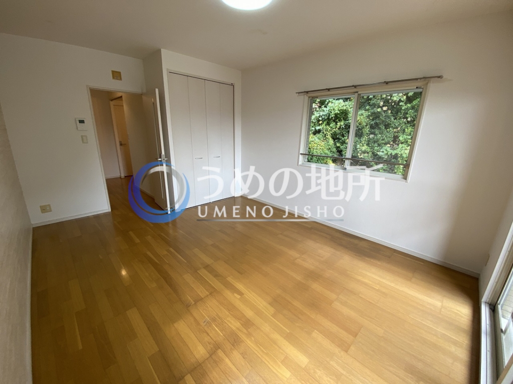 居室・リビング　洋室２