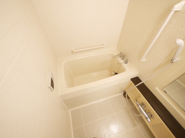 バス・シャワールーム　日々の疲れを癒すお風呂付です