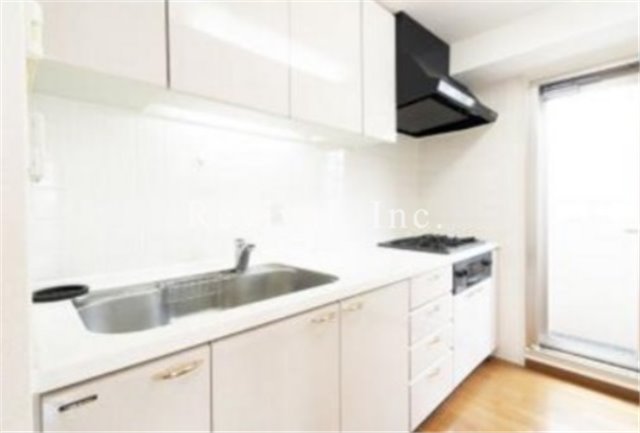 キッチン　料理のしやすいガスキッチン仕様です