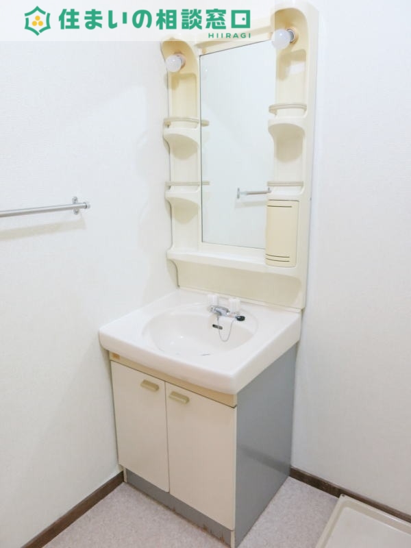 洗面設備　同型