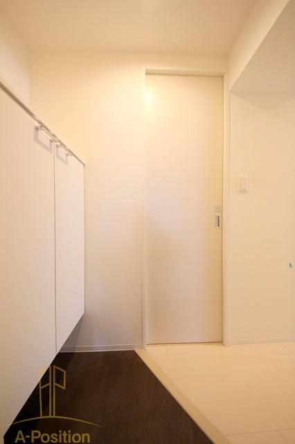 玄関　APRILE南森町