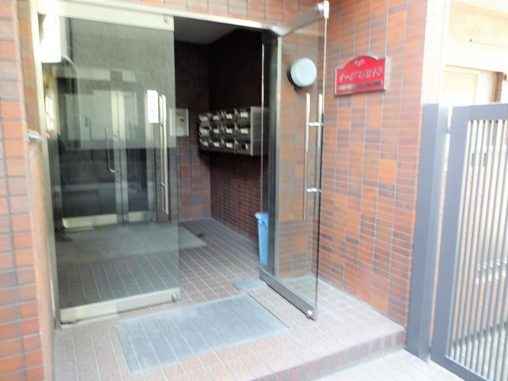 エントランス　エントランス