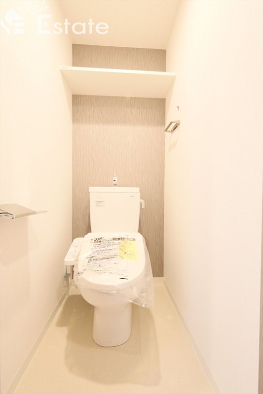 トイレ　同仕様内装