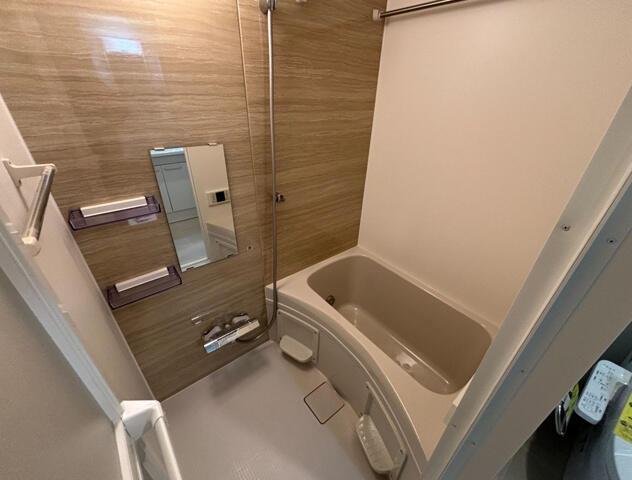 バス・シャワールーム　?