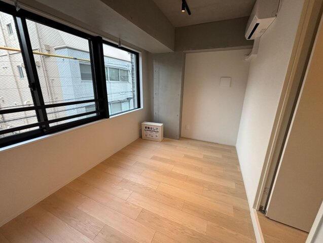 居室・リビング　?