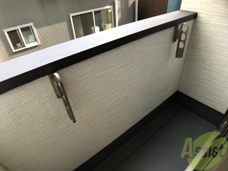 バルコニー　このバルコニースペースは洗濯物も問題なく干せそうですね