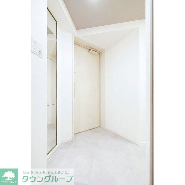 玄関　お部屋探しは株式会社　タウンハウジング　までお気軽にお問合…