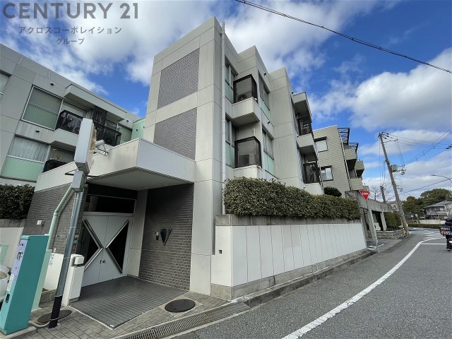 建物外観　オートロック付きで外部からの出入りがなく安心です