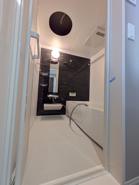 バス・シャワールーム　ゆとりあるバスルーム♪