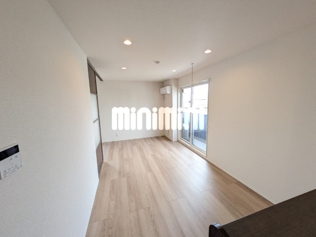 居室・リビング　隣のＷ棟流用写真です。