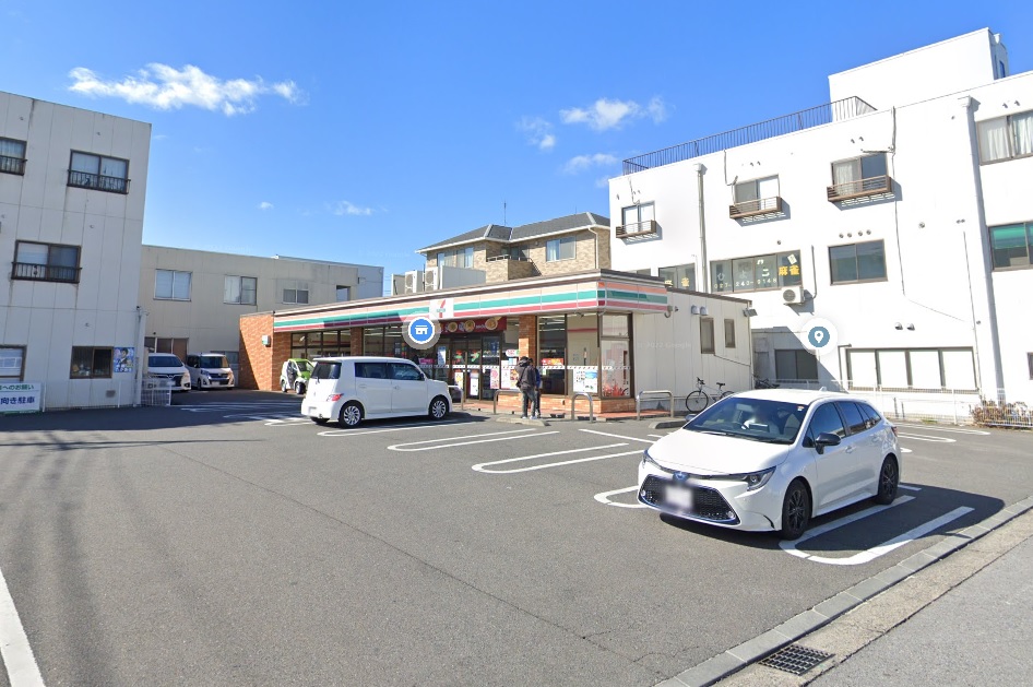 コンビニ　セブンイレブン前橋市民文化会館前店（コンビニ）まで298m