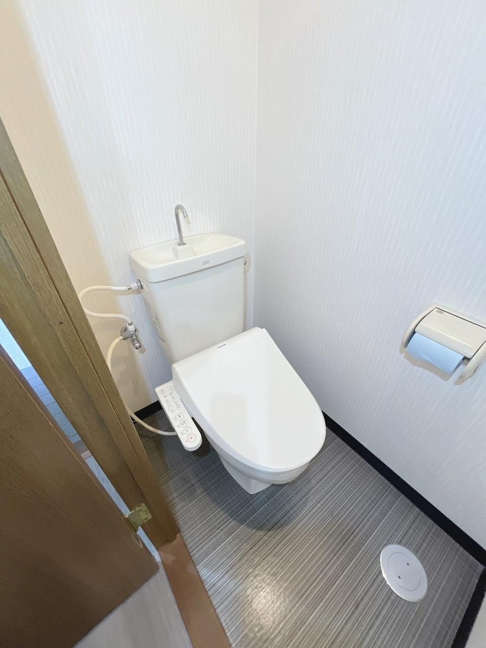 トイレ　ウォシュレット完備