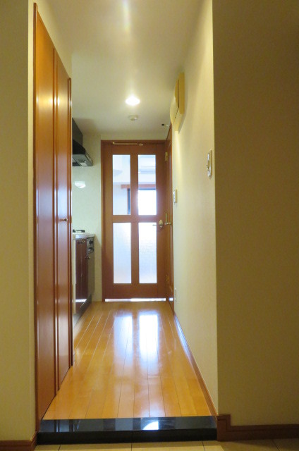 玄関　落ち着いた玄関です