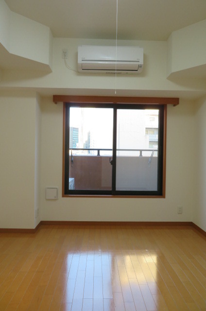 居室・リビング　ゆったり過ごせる居間です