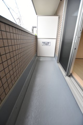 バルコニー　同物件、別号室の参考写真です。