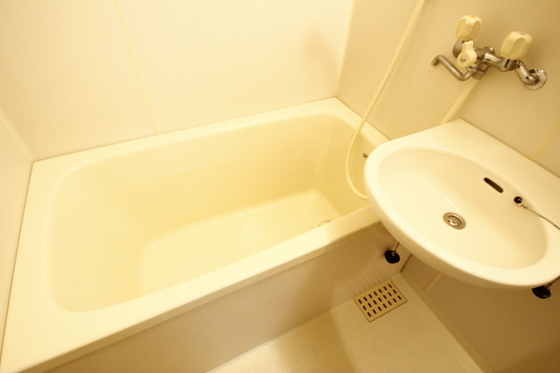 バス・シャワールーム　他号室の写真です。